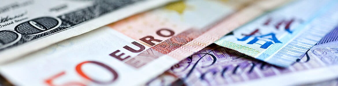 Bank notes of different currencies